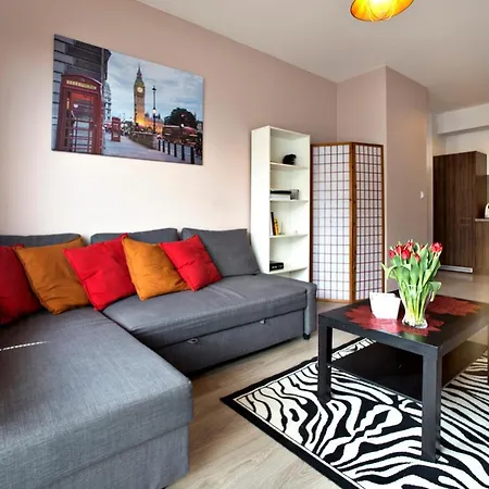 Airport Okecie Klobucka P&O Serviced Apartments Warsaw Exterior photo